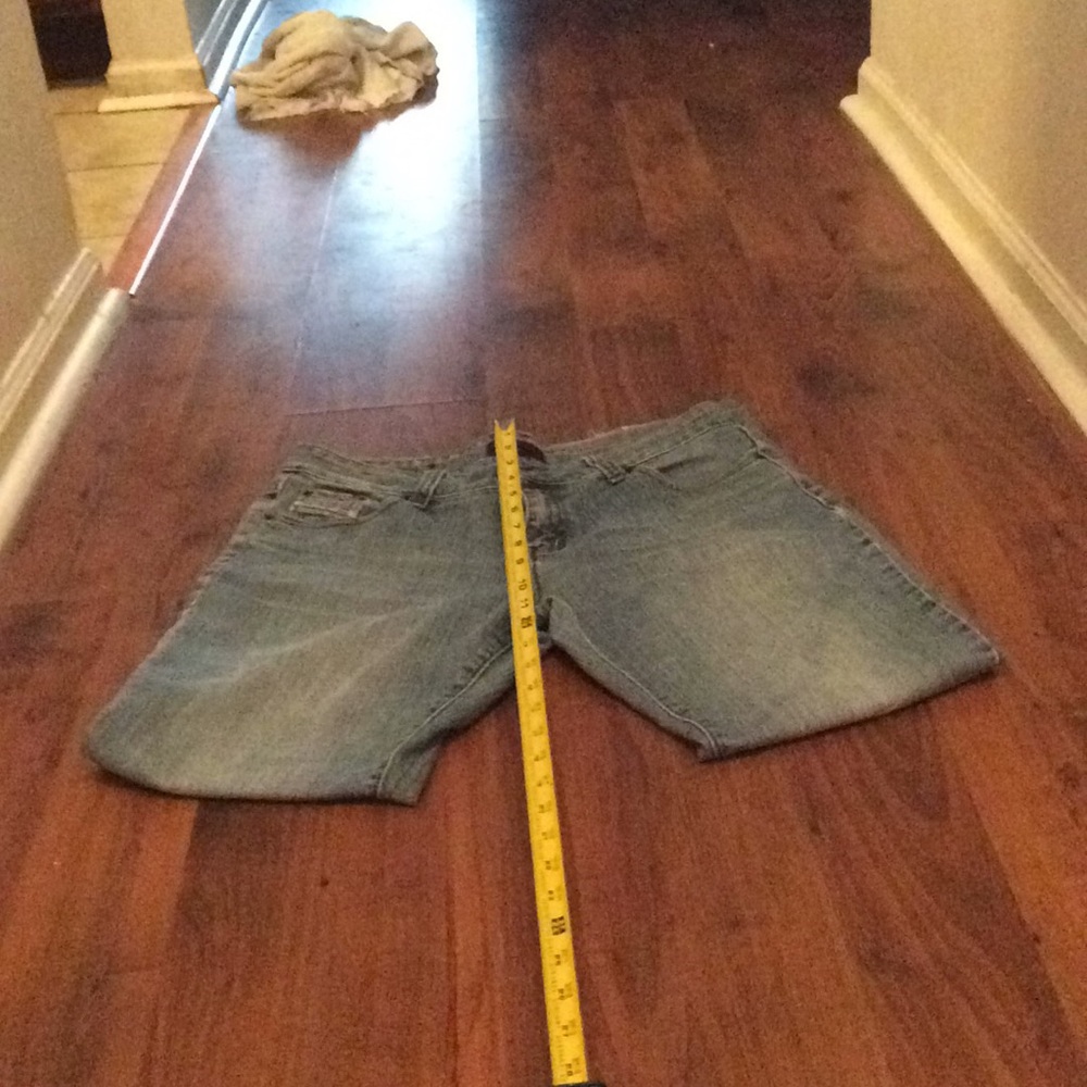 Deisel - Picture 4 of 8